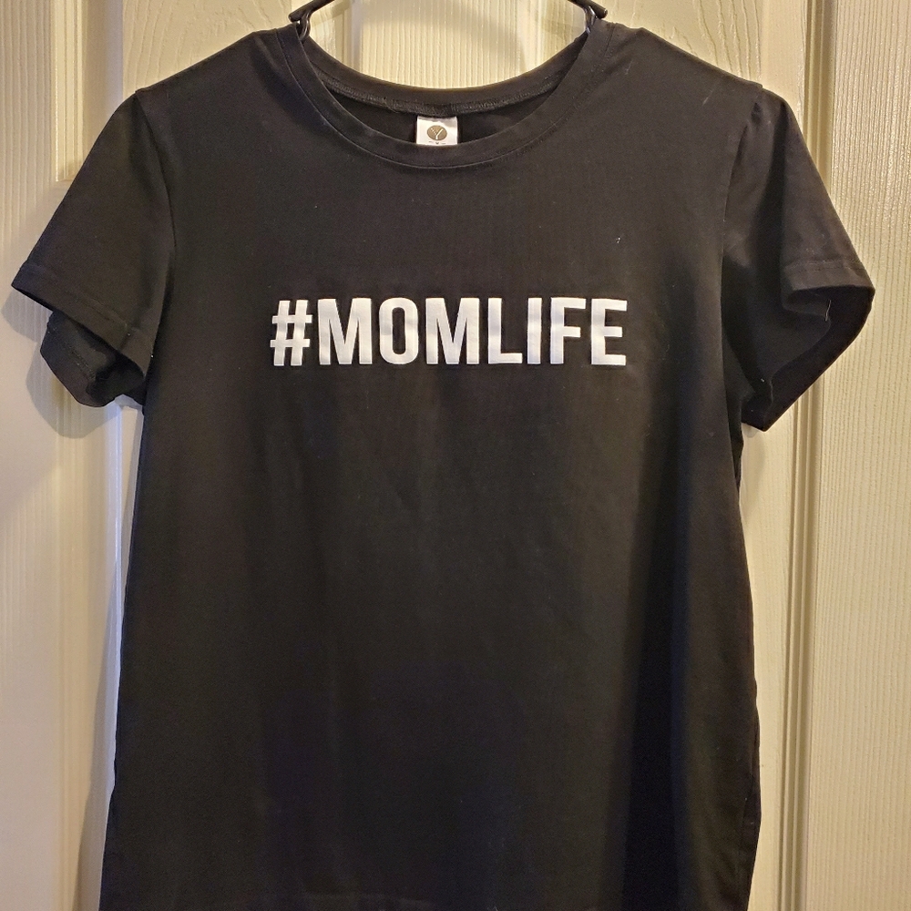 Mom Life Tee